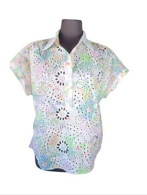 Women's Pastel Eyelet Floral Button-Front Top